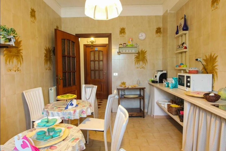 Others 4, MareLuna b&b, Napoli