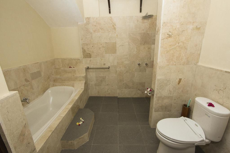 Rinjani Lodge - Bathroom