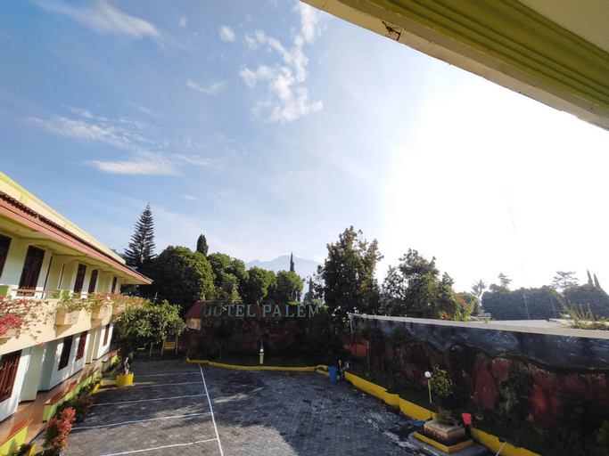Grand Palem Hotel Batu, Malang