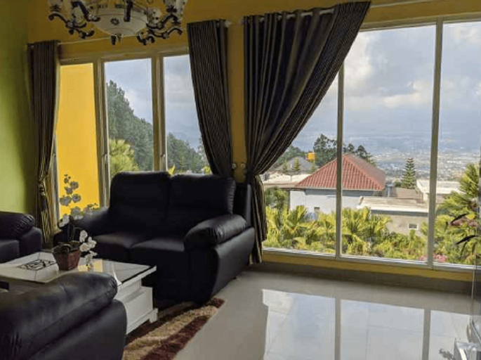 Bedroom 4, Villa Green Pinus 5 Bedroom, Malang