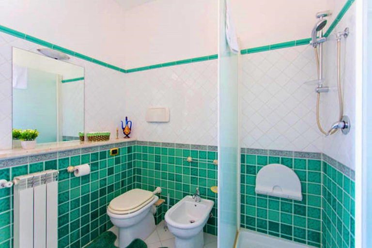 Bathroom 5, Kasa Kala Rooms & Apartments, Palermo