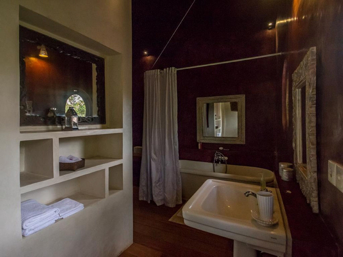 Bathroom 5, Villa Galante, Badung