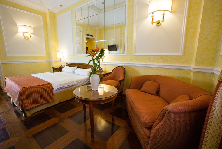 Bedroom 2, Hotel Kinsky Fountain, Praha 6