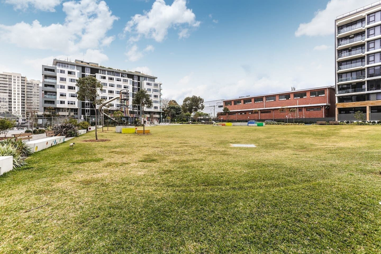 Exterior & Views 2, New Bright Apartment In Waterloo Near Park, Sydney