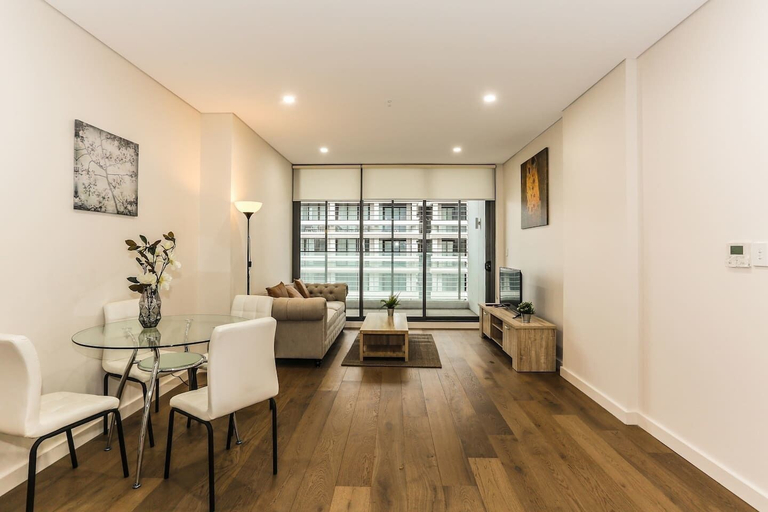 Others 1, New Bright Apartment In Waterloo Near Park, Sydney