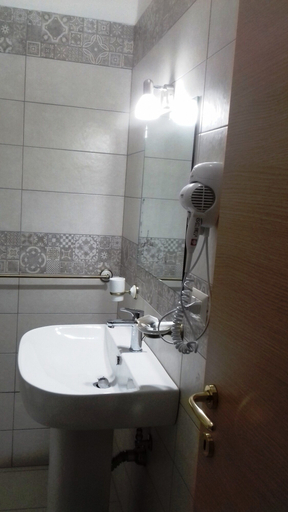 Bathroom 4, A Casa di Nene, Salerno