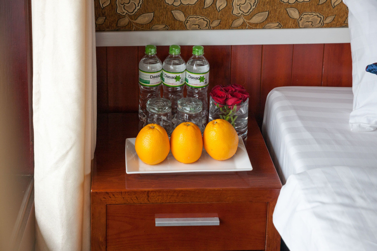 Charm Boutique Cruise, Hạ Long