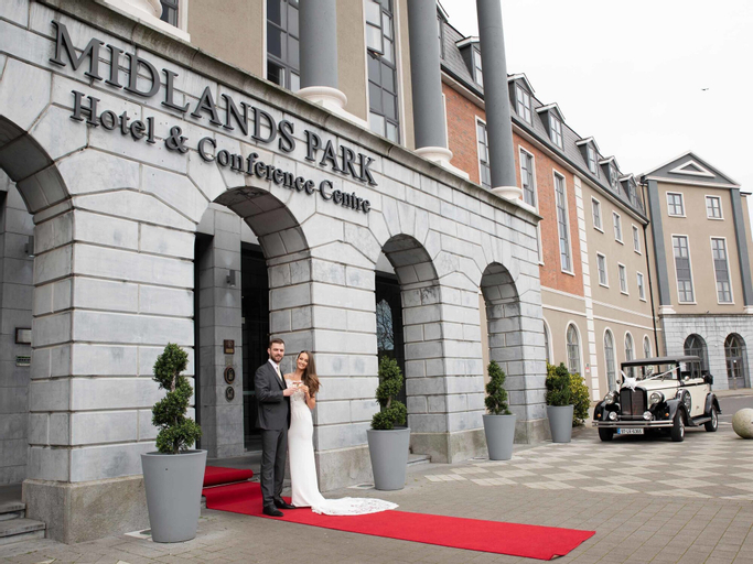 Midlands Park Hotel,