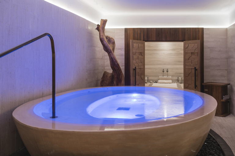 Hotel Villa Magna, Madrid