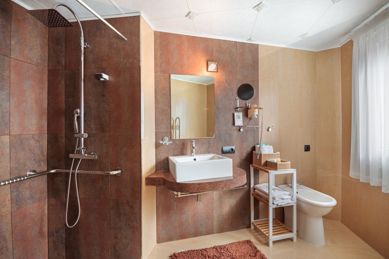 Bathroom 4, San Miguel Menorca, Baleares