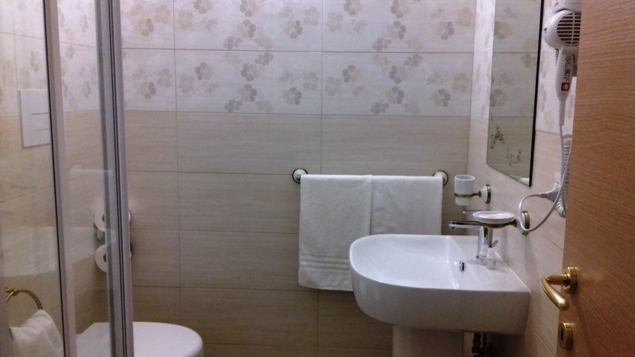 Bathroom 4, A Casa di Nene, Salerno