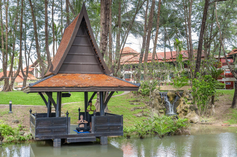 Dusit Thani Laguna Phuket, Pulau Phuket
