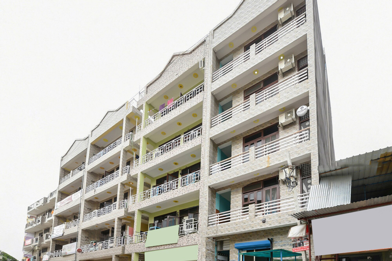 OYO 16847 The Nest Nine, Gautam Buddha Nagar