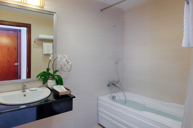 Silverland Central Hotel, Quận 1