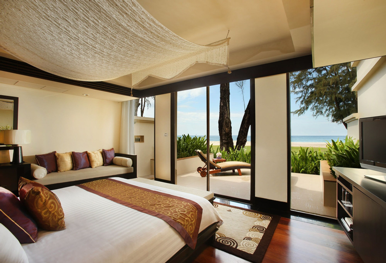 Dusit Thani Laguna Phuket, Pulau Phuket