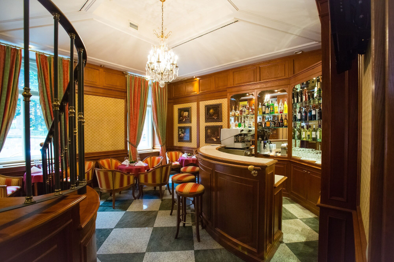 Food & Drinks 5, Hotel Kinsky Fountain, Praha 6