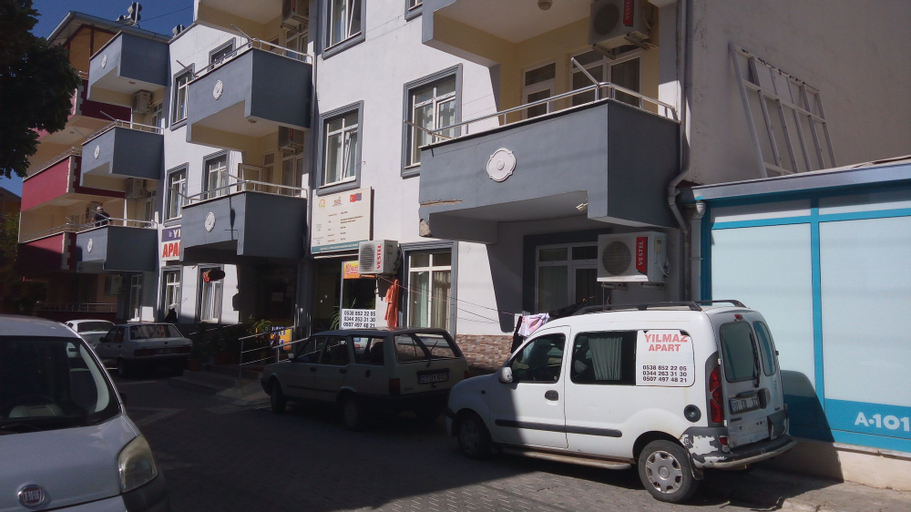Naz Yilmaz Apart Otel, Merkez