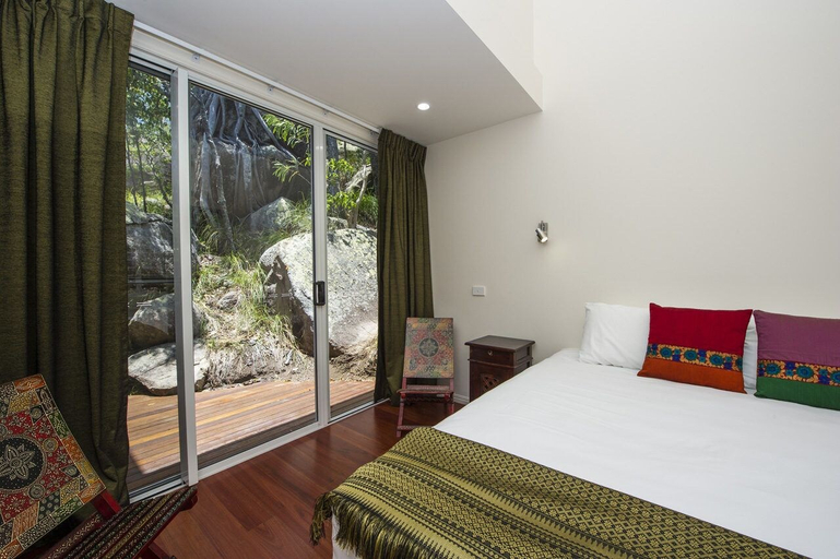 Bedroom 2, Driftwood, Magnetic Island