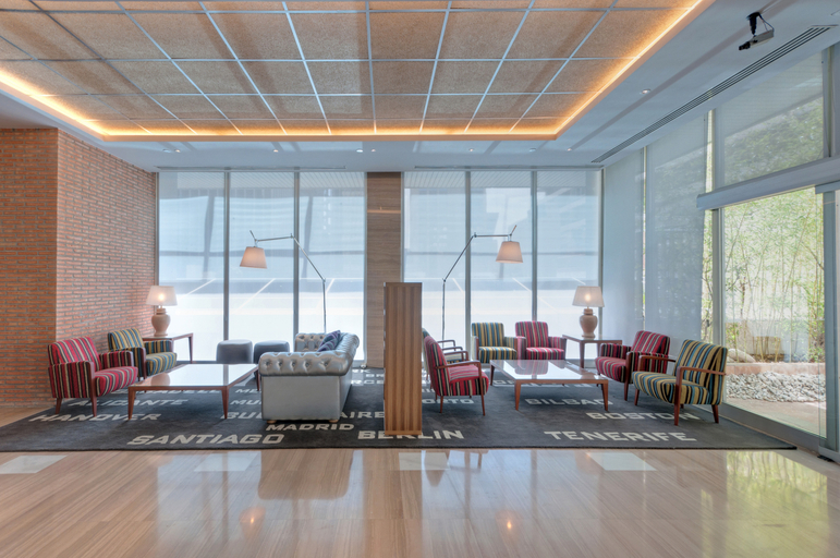 Public Area 3, Hotel Madrid Chamartín Affiliated by Meliá, Madrid
