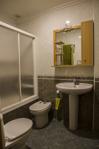 Bathroom 4, Hotel Los 14, Asturias