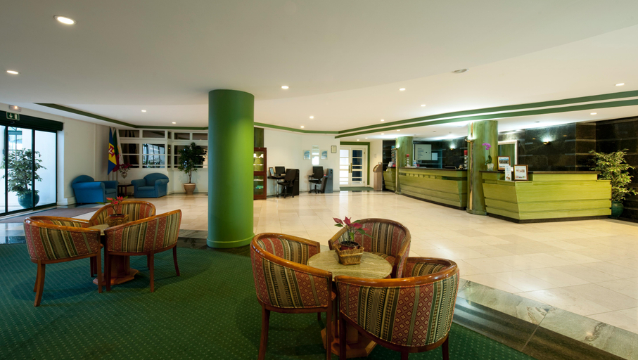 Public Area, Royal Orchid, Santa Cruz