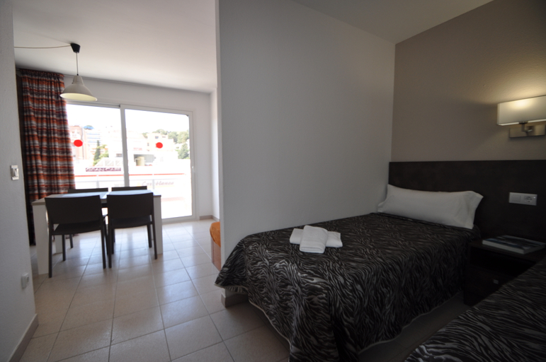 Bedroom 4, Safari, Barcelona