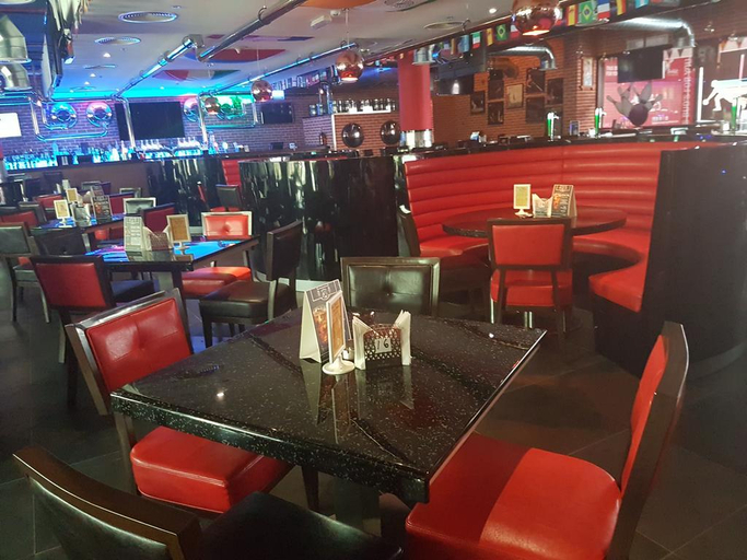 Food & Drinks
