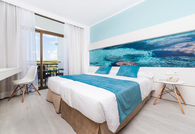 Bedroom, Globales Lord Nelson, Baleares