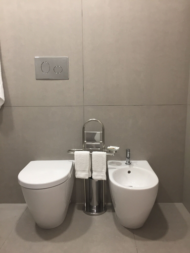 Bathroom 5, Paolino Exclusive Rooms, Syracuse