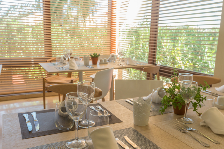 Public Area 5, Hotel Tres Torres, Baleares