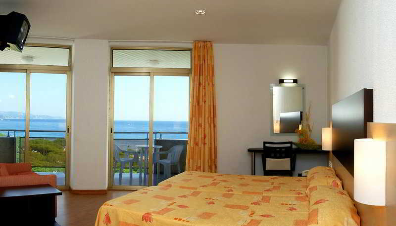 Bedroom 4, Blaumar, Girona
