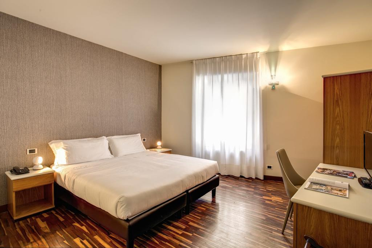 Bedroom 3, Firenze, Como