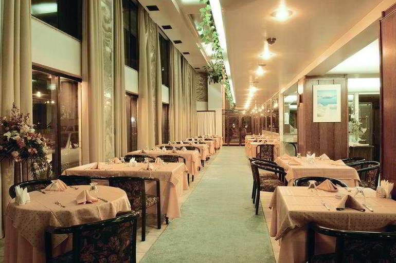 Food & Drinks 5, Hotel Yumukoglu, Konak