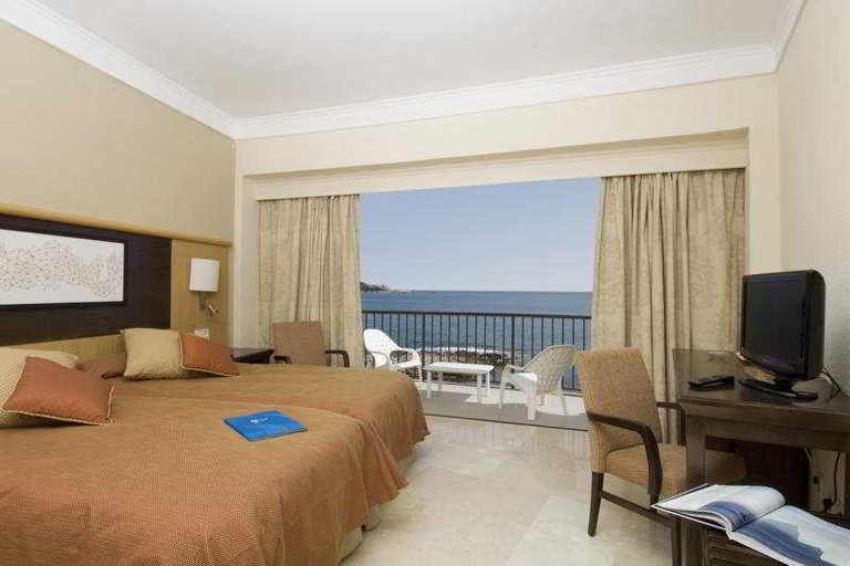 Bedroom 3, Grupotel Aguait Resort and Spa. Adults Only, Baleares