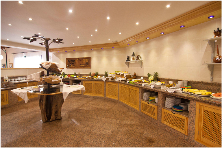 Food & Drinks 5, Royal Son Bou Family Club, Baleares