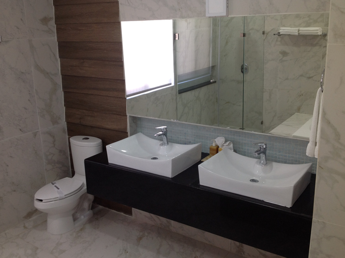 Bathroom 1