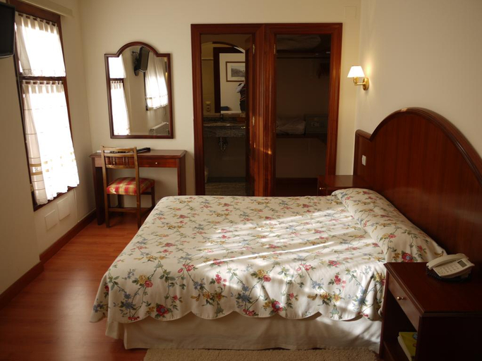 Bedroom 3, Sablon's , Asturias