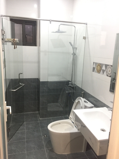 Bathroom 4, Win Win Hotel, Kiến An