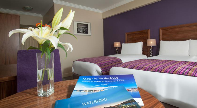 Bedroom 3, Tower Hotel & Leisure Centre