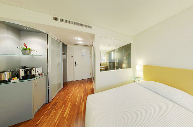 Dining Room 24
