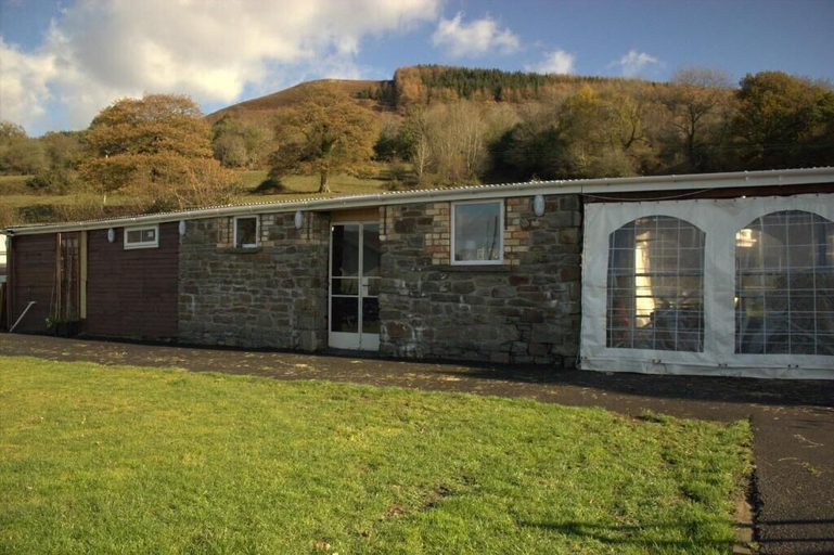 Exterior & Views, Penybryn Cottages, Merthyr Tydfil