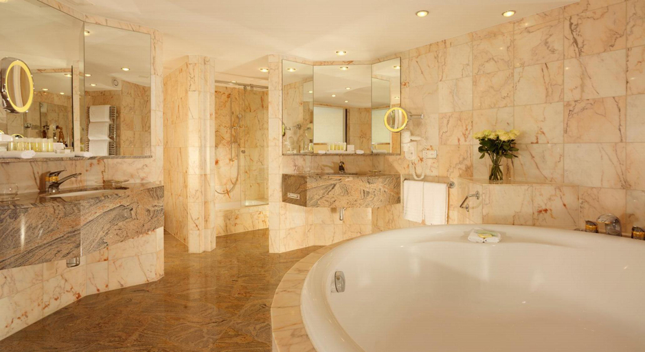 Bathroom 4, Basel Marriott Hotel, Basel