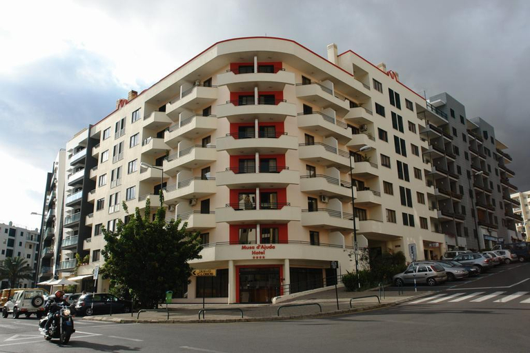 Musa D'Ajuda, Funchal