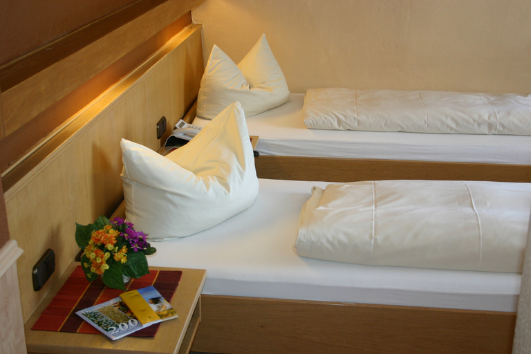 Bedroom 4, Hotel Rothenburger Hof, Ansbach