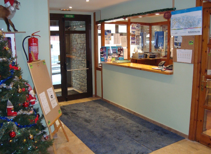 Public Area 3, Hotel Guineu, Pyrénées-Orientales