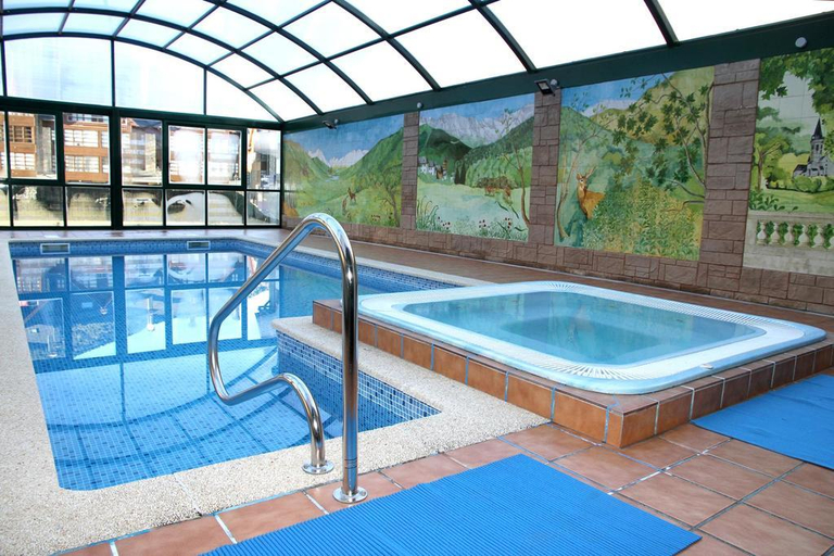 Sport & Beauty 5, Suite Aparthotel & Spa Eth Refugi d'Aran, Lleida