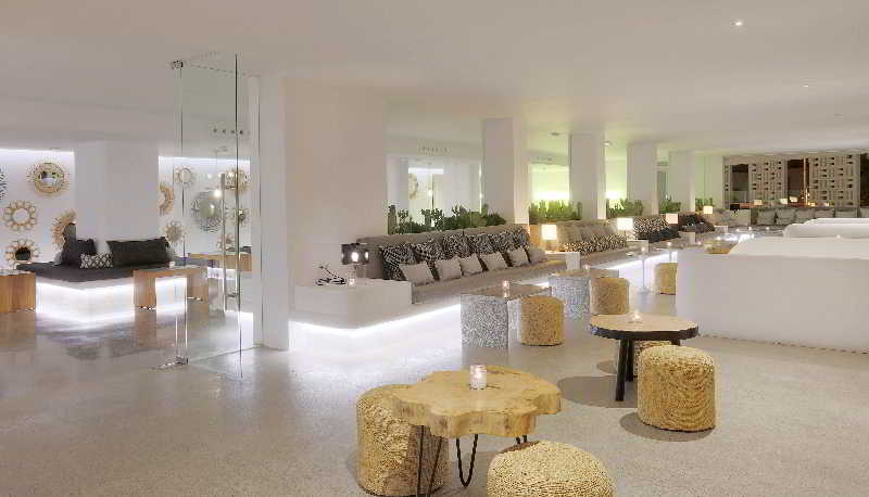 Public Area 5, HM Balanguera Beach- Adults Only, Baleares