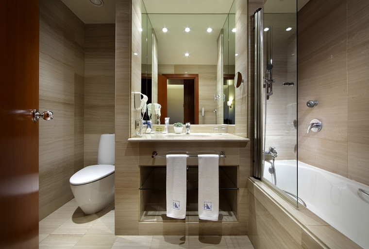 Bathroom 4, Eurostars Gran Madrid, Madrid