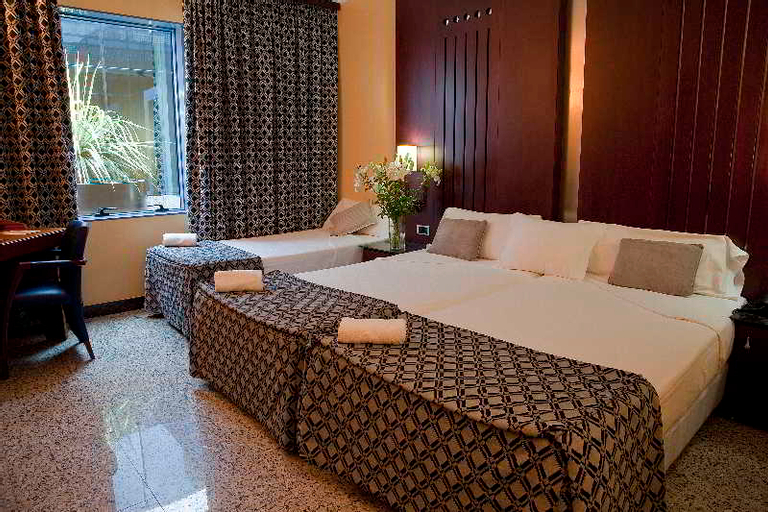 Bedroom 3, Hotel Jardines de Amaltea, Murcia