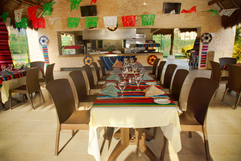 Food & Drinks 5, All Ritmo Cancun Resort & Water Park, Isla Mujeres